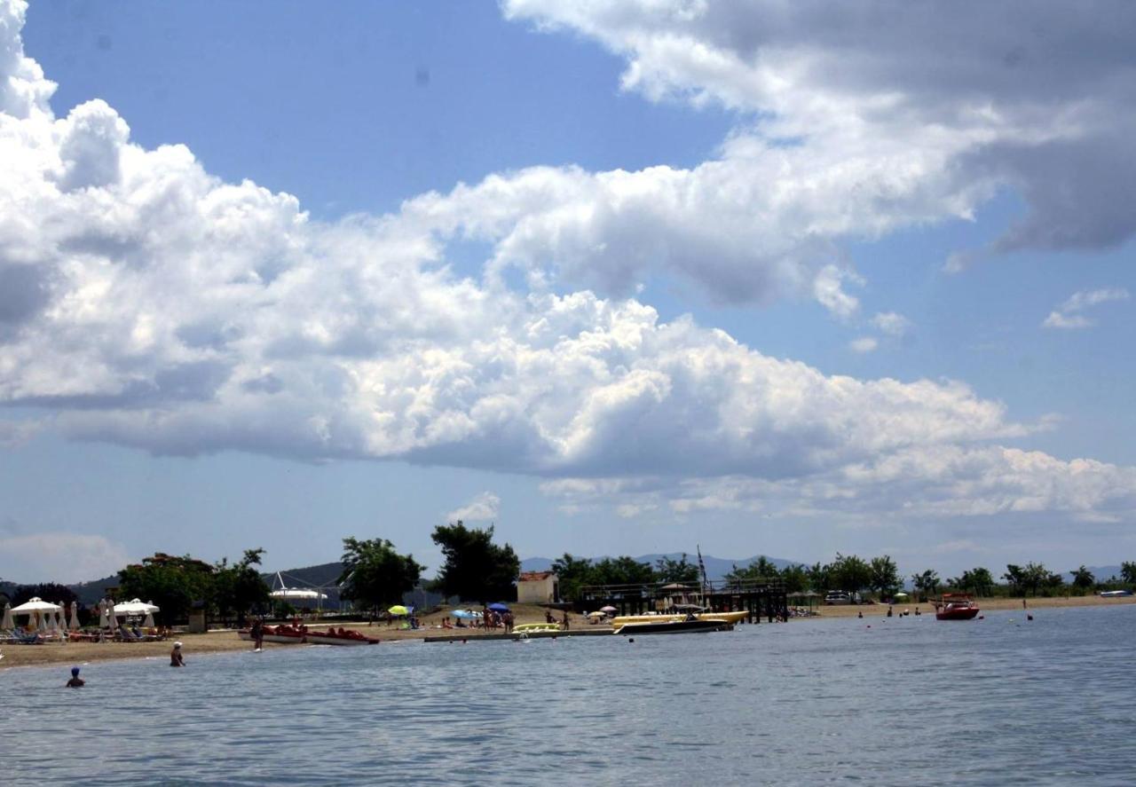 Little Hause Hotel Psakoudia Buitenkant foto