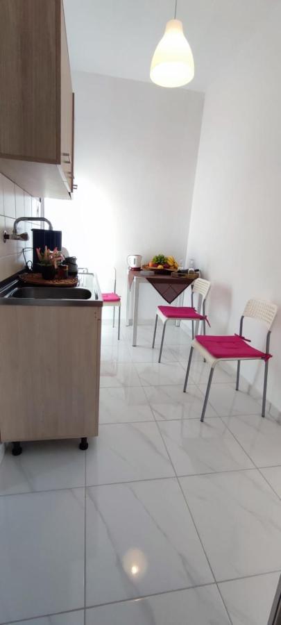 Little Hause Hotel Psakoudia Buitenkant foto
