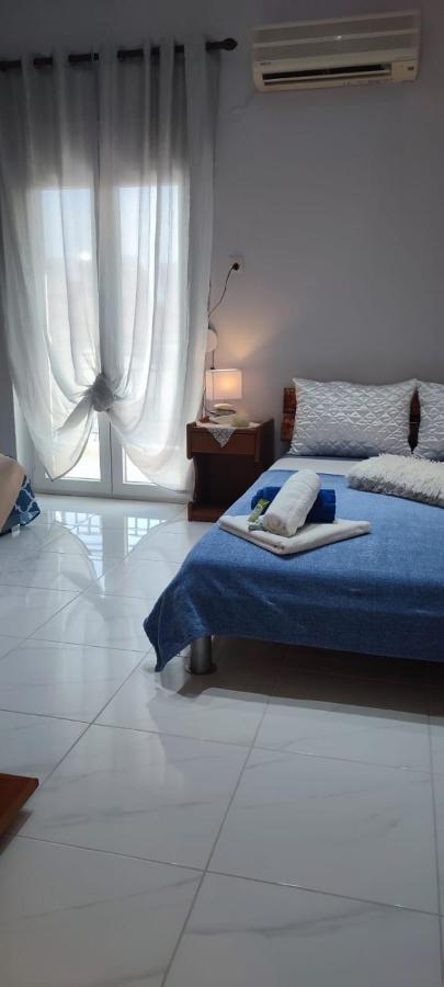 Little Hause Hotel Psakoudia Buitenkant foto