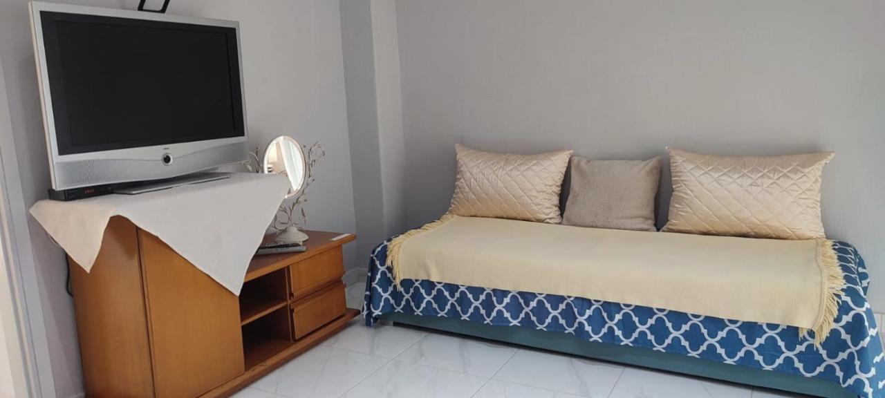 Little Hause Hotel Psakoudia Buitenkant foto